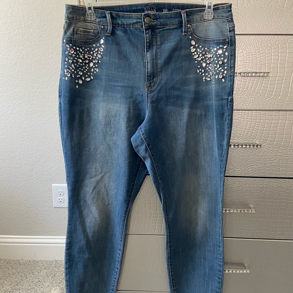 Women’s size 16 Jeans with Bling! New w tags!